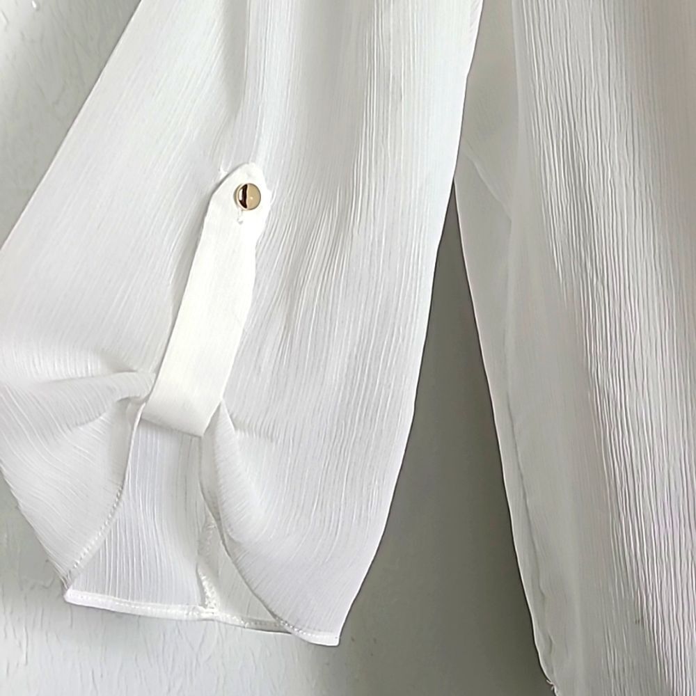 Roz & Ali White Blouse with Chiffon Overlay & Gold Bar Accent, Size 1X - Picture 4 of 9